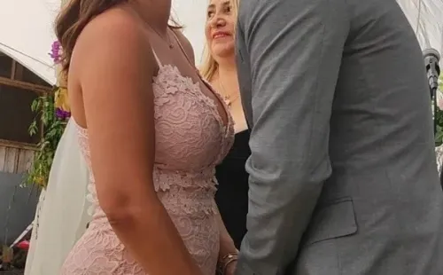 Puede besar a la novia…