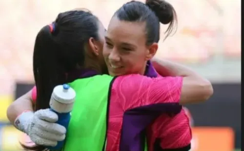 Natalia Campos y su saludo a Tiane Endler. (Instagram)