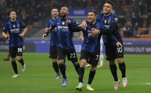 Vidal e Inter celebraron un nuevo gol de Alexis Sánchez.