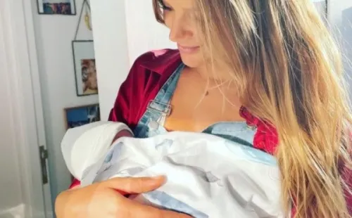 ¡Mayte Rodríguez compartió la primera foto junto a su hijo!(1)