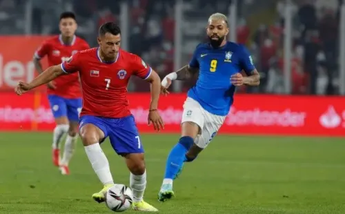 Iván Morales fue titular en la delantera de Chile para el partido ante Brasil en el estadio Monumental, donde La Roja cayó por 1-0. (Foto: Agencia Uno)