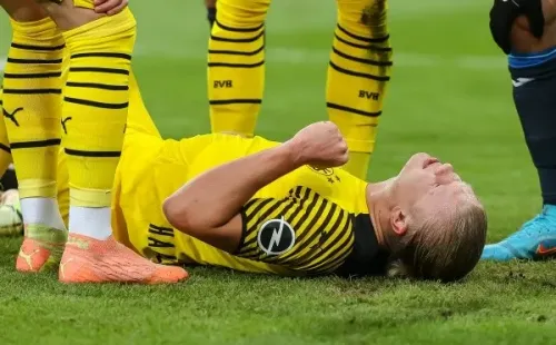 El Androide no pudo seguir jugando por una dolencia en su rodilla.