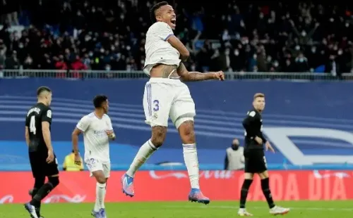 Eder Militao apareció en los descuentos para salvar al Real Madrid. Foto: Getty Images