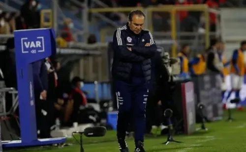 Martín Lasarte tendrá que pensar en los dos partidos que enfrentará por Eliminatorias para conformar el ataque de la selección chilena. (Foto: Agencia Uno)