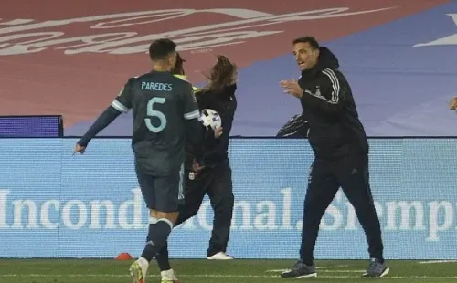 Lionel Scaloni arma la defensa de Argentina en medio de dudas para el choque con Chile. Foto: Getty Images