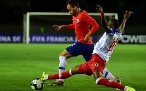 Basa confía en José Pedro Fuenzalida si hay que reemplazar a Mauricio Isla contra Argentina.