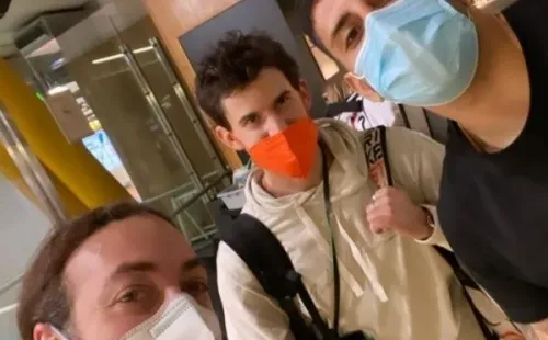 La imagen de Maripán junto a Massú y Thiem. (Instagram)