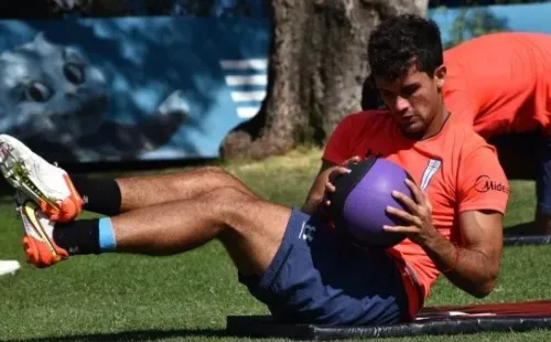 Saavedra regresa a las practicas de la UC tras superar el covid.