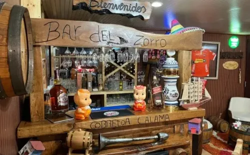 La sala de recuerdos de la Familia Astorga tiene un bar dedicado a Cobreloa (Cristopher Antúnez – Redgol)
