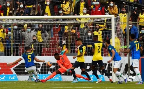 El gol de Casemiro para Brasil