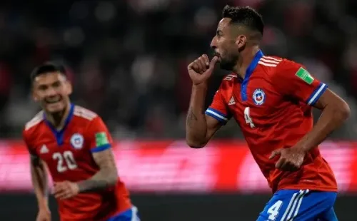 Isla a la banca de Chile contra Argentina en Calama.