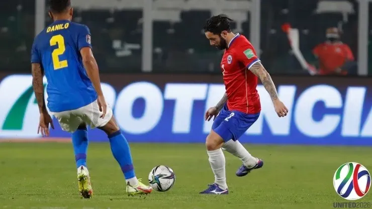 Eugenio Mena tendrá 37 años y diez meses de jugar el Mundial de 2026