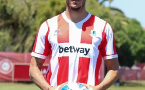 La nueva tercera camiseta de Unión La Calera