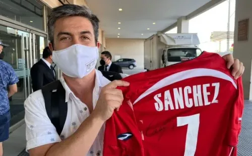 La camiseta histórica de Alexis Sánchez. Foto: Cristopher Antúnez.