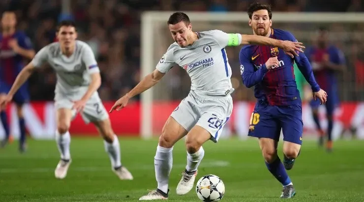 César Azpilicueta podría volver a España para jugar por el Barcelona o el Atlético de Madrid. (Foto: Getty)
