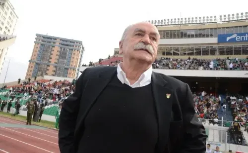 Xabier Azkargorta le dio el favoritismo a Bolivia para el duelo ante Chile en La Paz. Foto: Agencia Uno