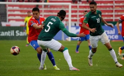Alexis puso el 0-1 parcial de Chile contra Bolivia con un golazo de tiro libre. (Foto: Getty Images)