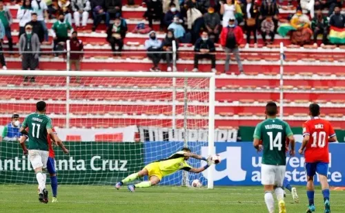 Brayan Cortés se lució en la visita de Bolivia a La Paz. (Foto: Carlos Parra – Comunicaciones ANFP)