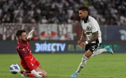 Lucero eludió a Fernando De Paul, después hizo pasar de largo con una barrida a un jugador de Everton y anotó el 2-0 para los primeros tres puntos de Colo Colo en el Campeonato Nacional 2022. (Foto: Agencia Uno)