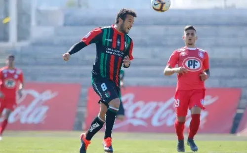 Jorquera jugó el 2019 en Palestino con Ivo Basay como DT (Agencia Uno)