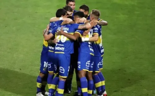 Everton celebró su primera victoria del Campeonato Nacional. (Foto: Agencia Uno)