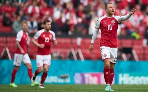 Christian Eriksen sufrió un paro cardiaco el 12 de junio de 2021 defendiendo la camiseta de Dinamarca en la Eurocopa 2020. (Foto: Getty)