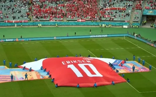 Tras su accidente cardiaco, el mundo del fútbol llenó de homenajes a Eriksen para desearle una pronta recuperación. (Foto: Getty)