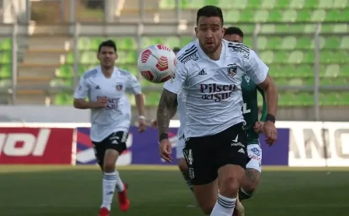 Zaldivia arengó a sus nuevos compañeros de Colo Colo en un comercial.