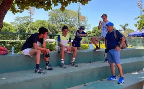 Nicolás Villalón, Alejandro Bancalari, Martina Pavissich y Benjamín Torrealba, las promesas del tenis chileno. (Foto: Twitter Ramón Barra Pérez)