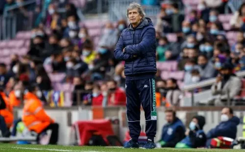 Manuel Pellegrini sigue sumando buenas calificaciones por su trabajo en la banca del Real Betis. (Foto: Getty)