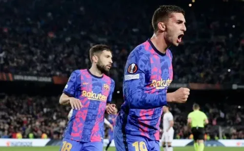 Ferran Torres puso el empate del Barcelona pero desperdició tres goles claros. (Foto: Getty Images)