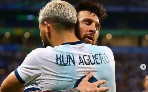 El Kun le prestó el clóset completo a su amigo Messi tras la ola de golpes de la prensa francesa.