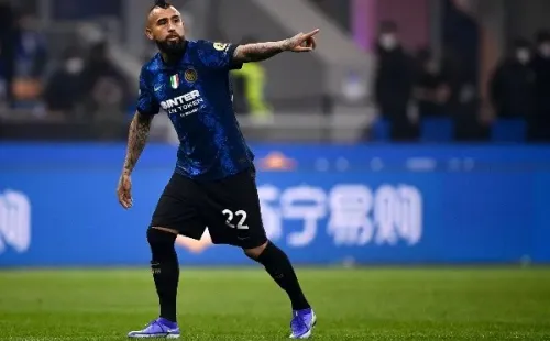 Arturo Vidal entró encendido ante el Sassuolo y aportó con asistencia, pero el VAR le negó el gol. Foto: Getty Images