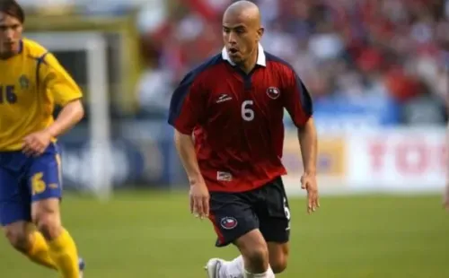 Olé no olvida al Kike Acuña dentro y fuera de la cancha.