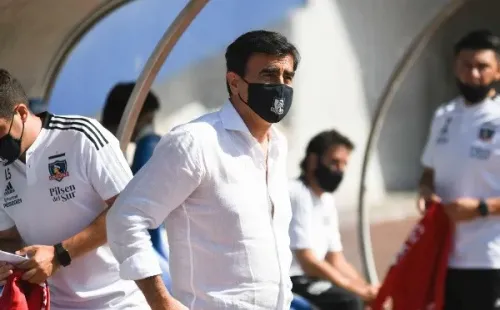 Colo Colo suma un triunfo y dos empates en el arranque del certamen.