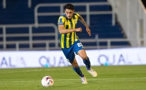Emmanuel Ojeda de Rosario Central fue uno de los que estuvo más cerca de llegar a Universidad de Chile, pero una serie de trabas de la directiva del elenco trasandino terminaron anulando las negociaciones. (Foto: @emmaojeda25)