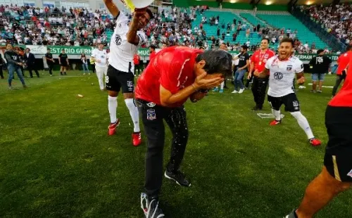 Bolados tenía buena onda con Mario Salas en Colo Colo (Agencia Uno)