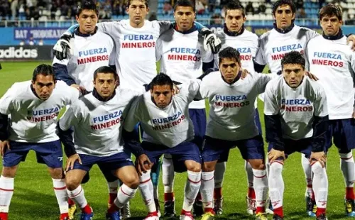 La selección chilena dio su apoyo a los 33 mineros de San José. (Foto: ANFP)