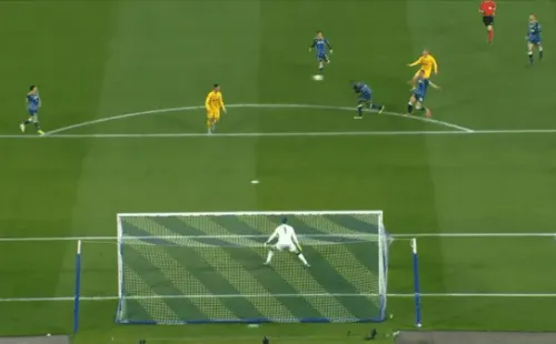 La tremenda pegada de Frenkie de Jong para el segundo del Barcelona. (Foto: Captura Espn)