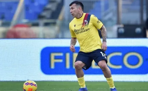 Gary Medel jugó los 90 minutos en el intenso empate del Bologna. (Foto: Getty)
