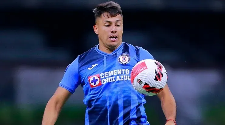 Iván Morales sumó minutos en el Cruz Azul, que avanzó a cuartos de final de Concachampions. Foto: JamMedia