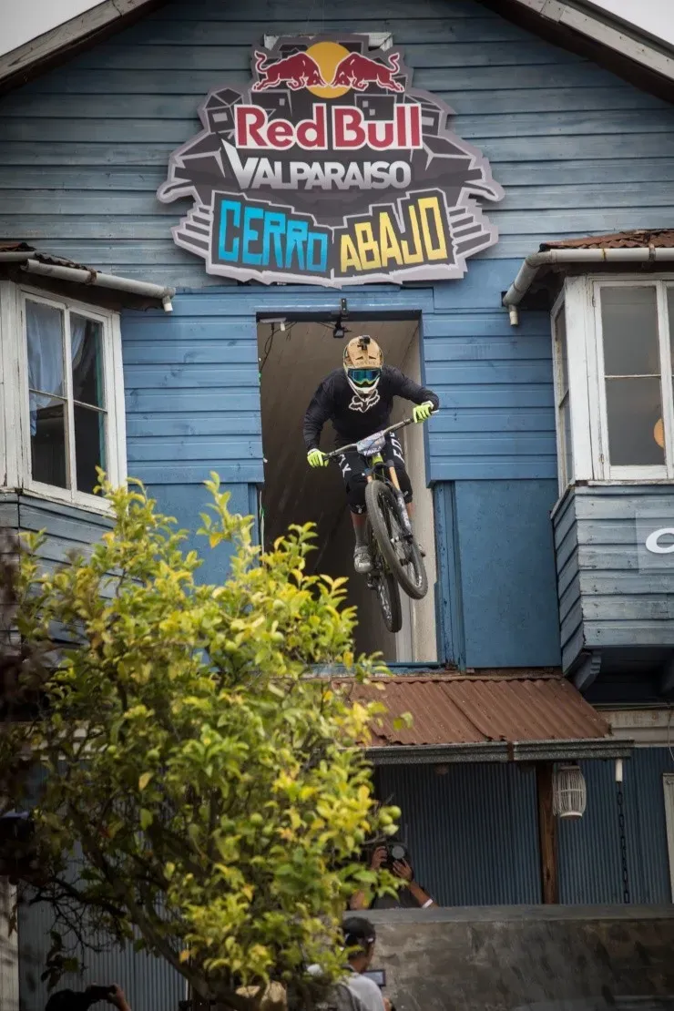 Latradicional casa del Hotel Faro Azul nuevamente recibirá la acción de Valparaíso Cerro Abajo. | Foto: Red Bull Content Pool.