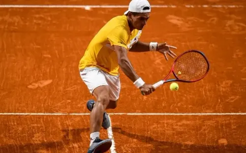 Báez se mete en la final del ATP de Santiago y espera rival: Tabilo o el español Pedro Martínez.