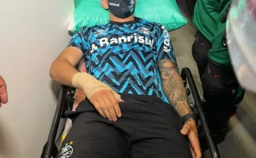 Mathías Villasantifue alcanzado por un proyectil en plena cara, por lo que fue trasladado al hospital.