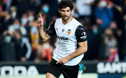 El portugués Gonçalo Guedes marcó un tremendo golazo al final del primer tiempo. (Foto: Getty Images)