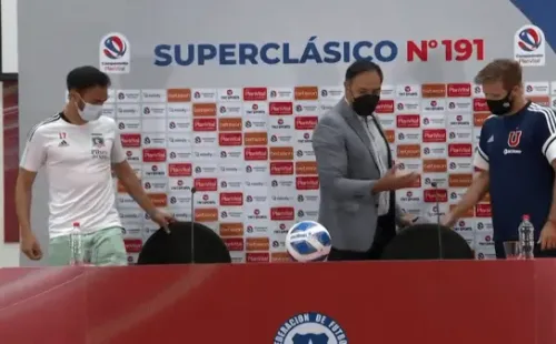 Gabriel Suazo y Felipe Seymour llegaron y se fueron cada uno por su lado sin mayor interacción en la conferencia conjunta de los capitanes de Colo Colo y la U previo al superclásico.