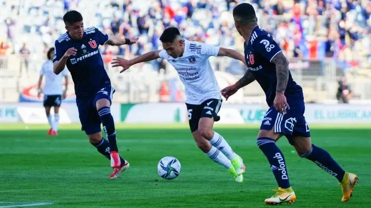 Colo Colo cuenta con el favoritismo por la localía y la historia, pero los números de Universidad de Chile equilibran el desafío del Superclásico