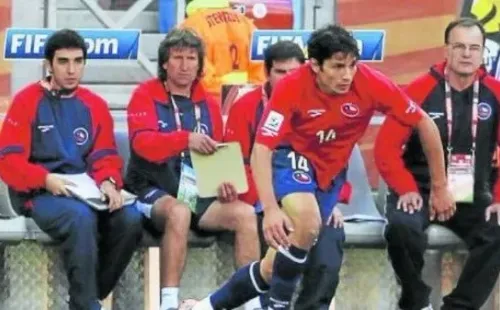 Meneghini junto a Bielsa en el Mundial 2010