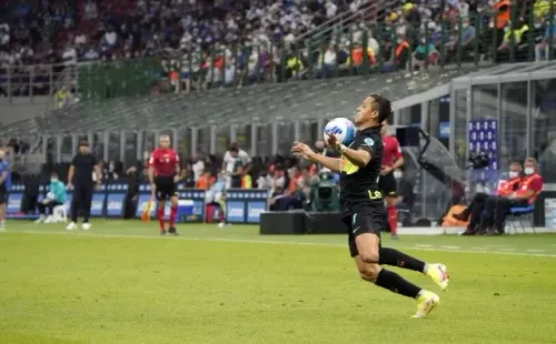 Alexis se fue expulsado a los 63′ ante Liverpool en Liga de Campeones.