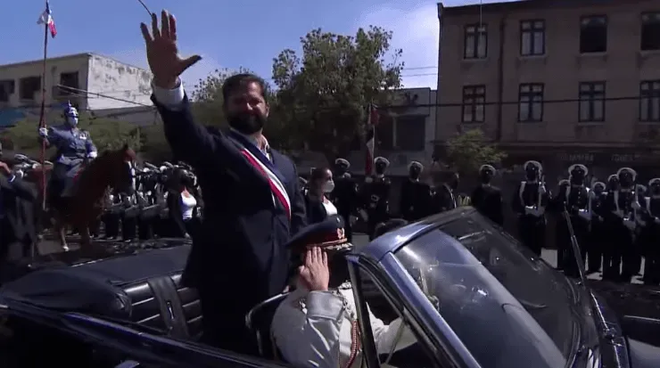 Boric rumbo al Cerro Castillo (Youtube).